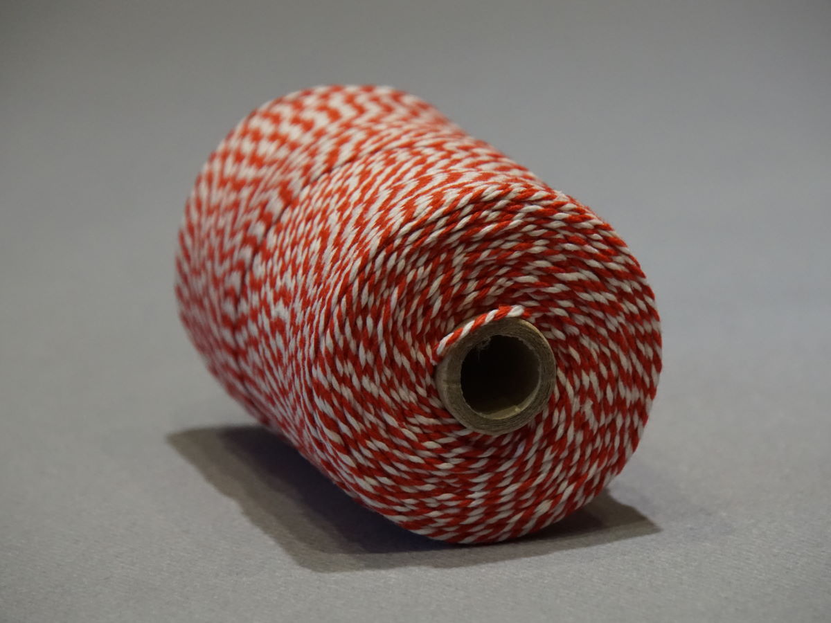 Ficelle en coton ø1 mm. - bobines 200 gr.  rouge/blanc